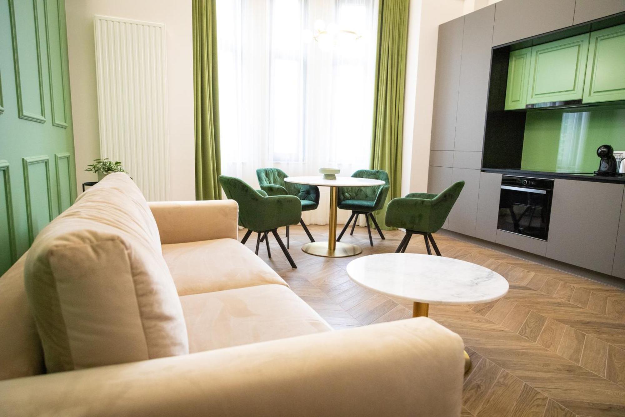 Poshspot Apartments Клуж-Напока Екстер'єр фото